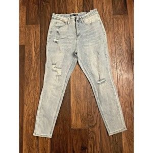 NWT Royalty For ME Women's Size 14 High Rise Vintage Skinny Light Wash Jeans